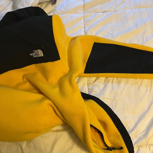 Men’s Notth face Denali hooded - Picture 4 of 4